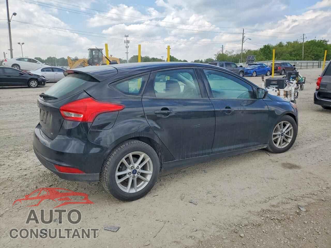 FORD FOCUS 2018 - 1FADP3K2XJL288564