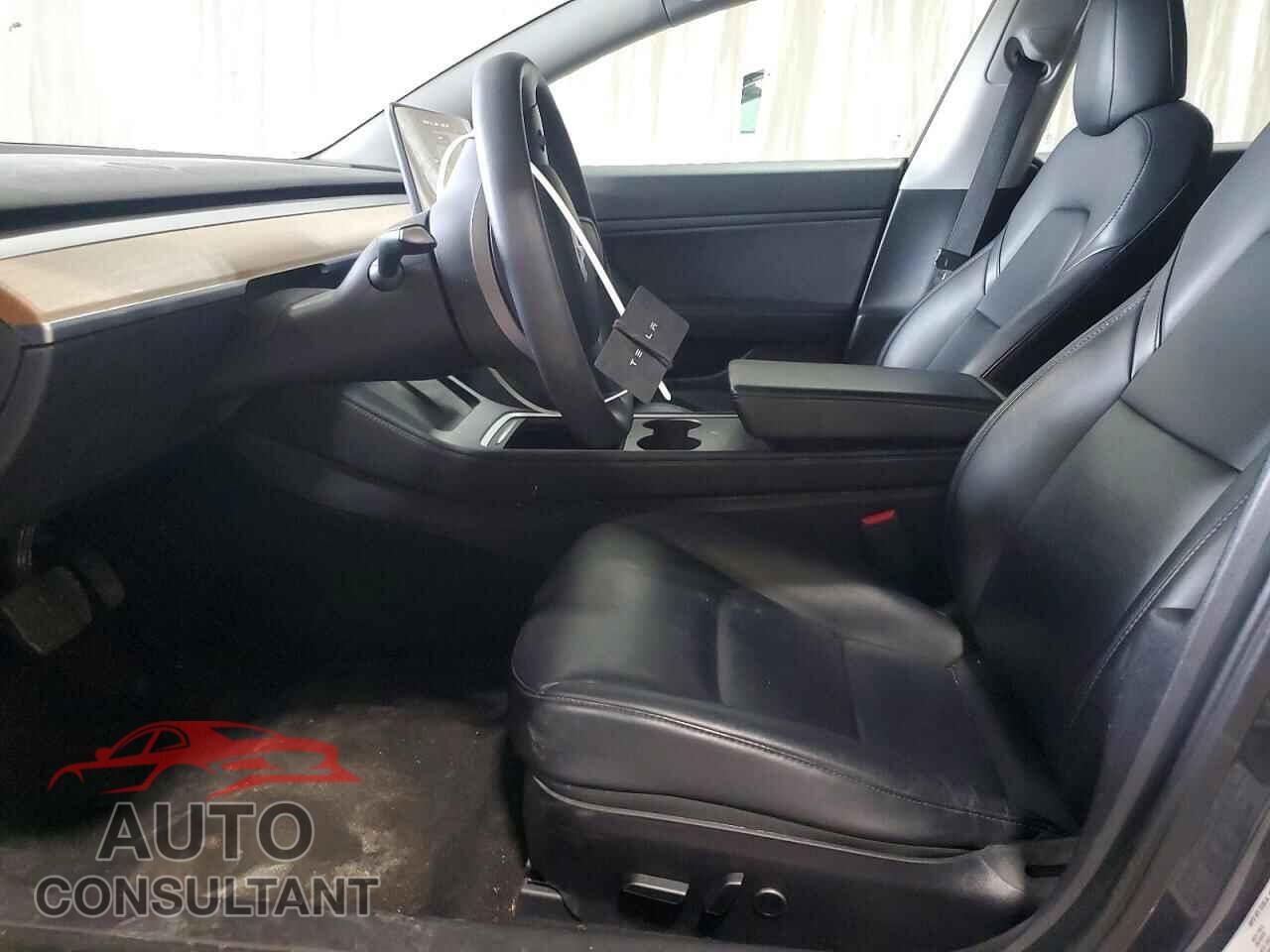 TESLA MODEL 3 2021 - 5YJ3E1EB4MF858013