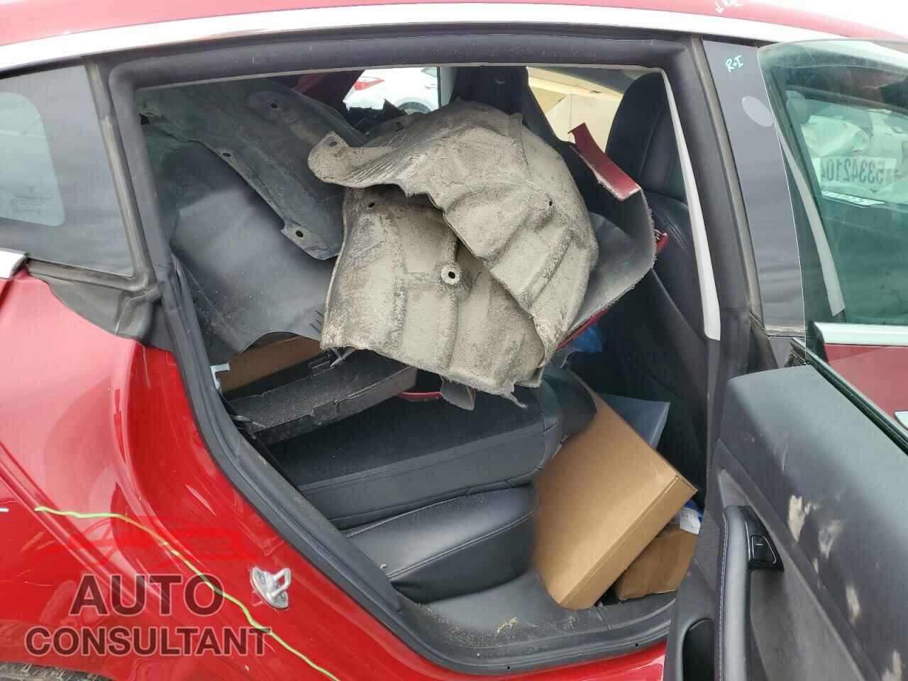 TESLA MODEL 3 2019 - 5YJ3E1EB6KF365477