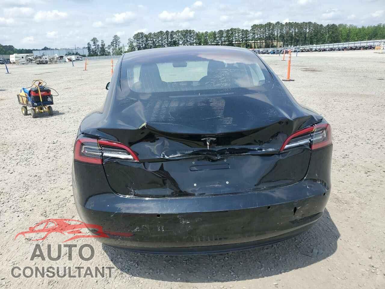 TESLA MODEL 3 2018 - 5YJ3E1EA3JF035530