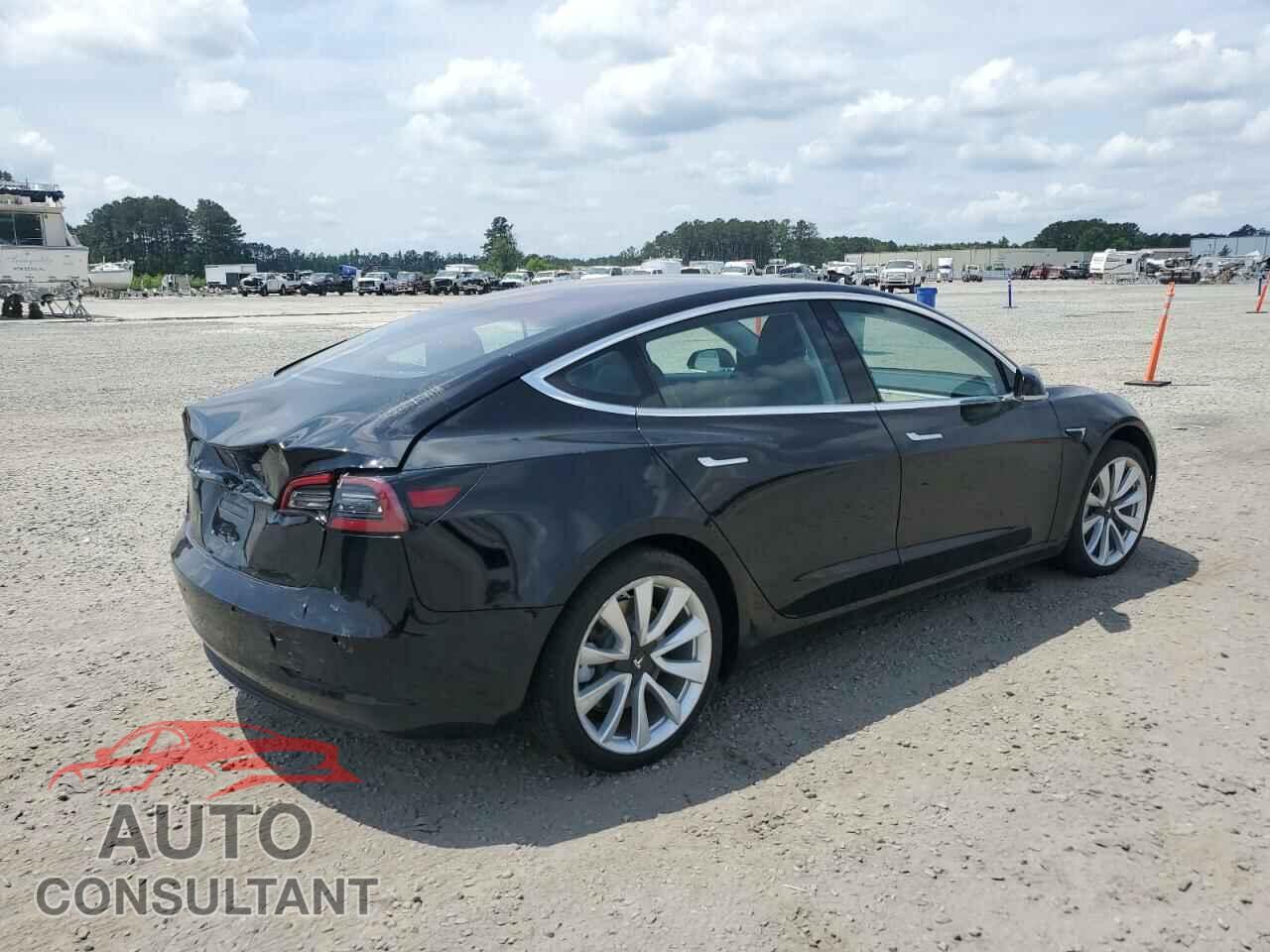 TESLA MODEL 3 2018 - 5YJ3E1EA3JF035530