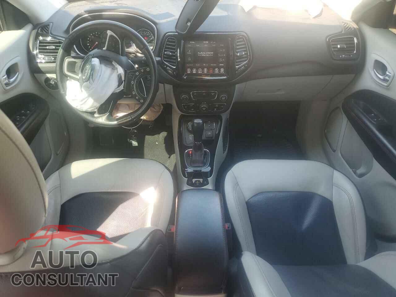 JEEP COMPASS 2019 - 3C4NJDCB5KT693452