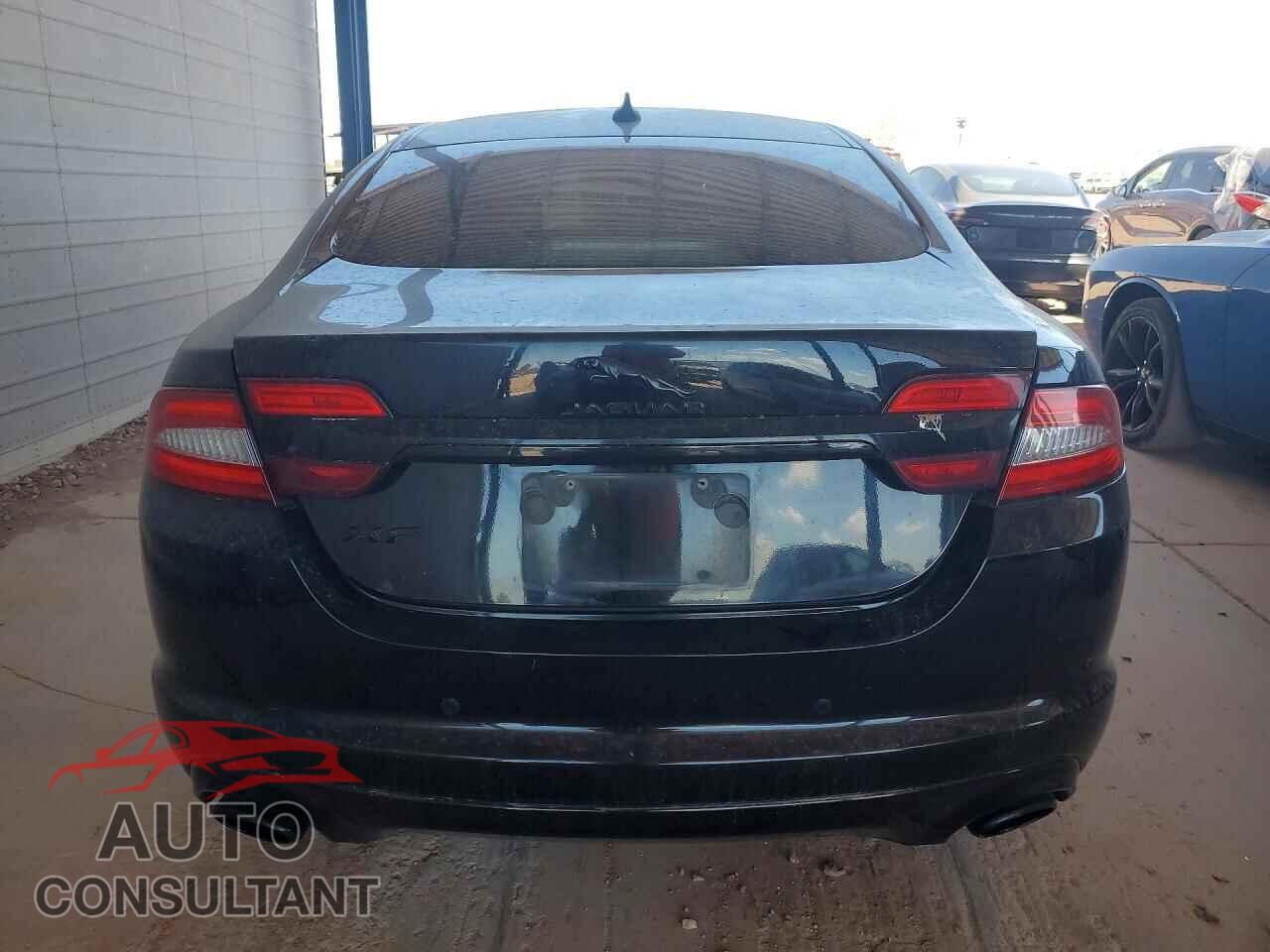 JAGUAR XF 2014 - SAJWA0ES2EPU24944