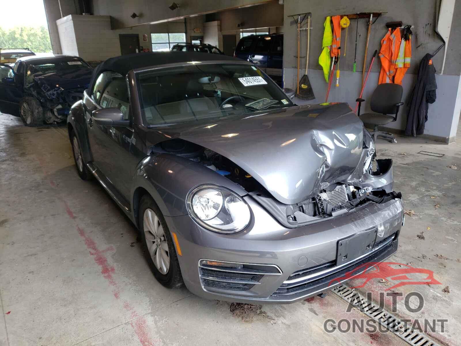 VOLKSWAGEN BEETLE 2018 - 3VW5DAATXJM515429