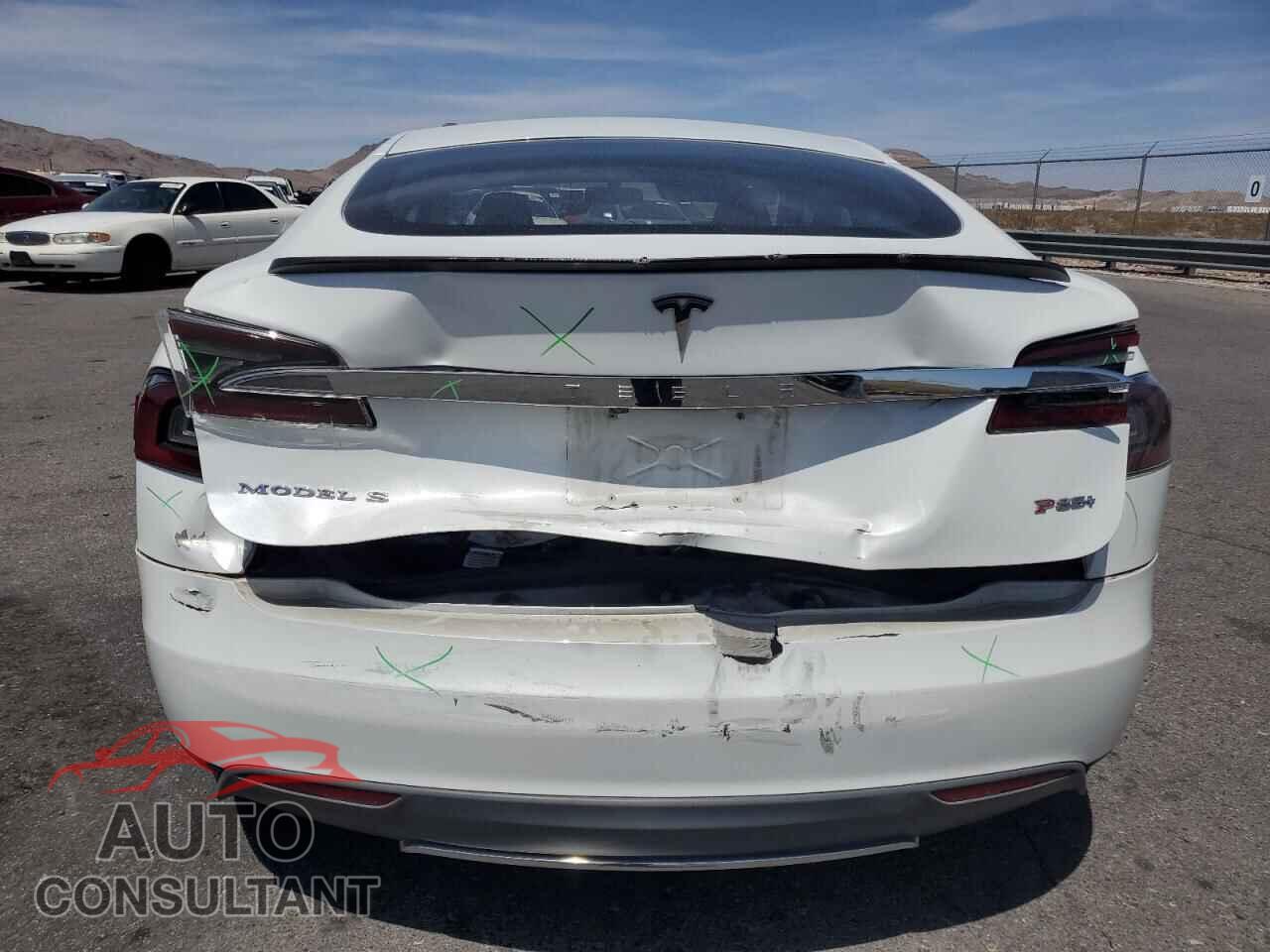 TESLA MODEL S 2013 - 5YJSA1DP0DFP14043