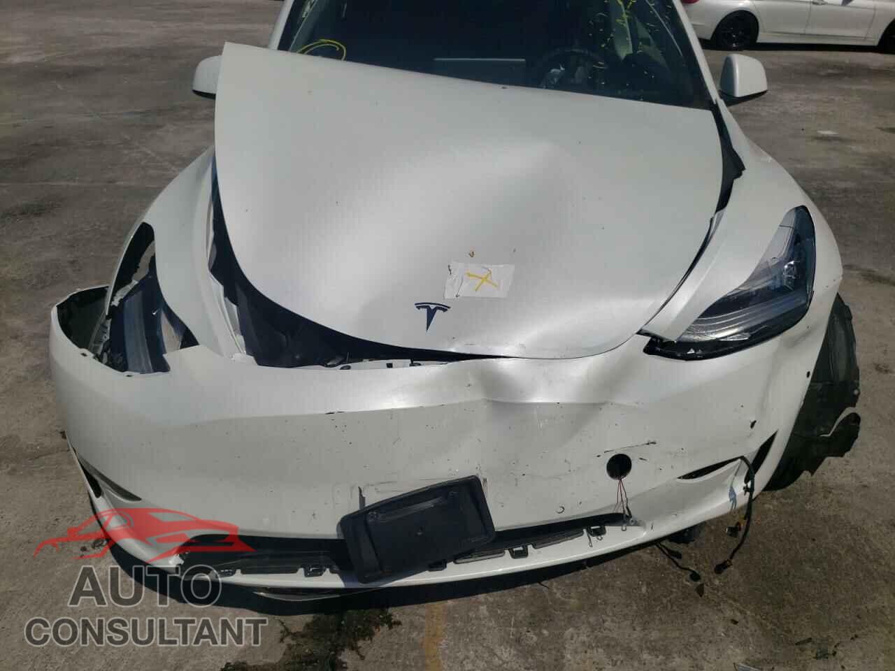 TESLA MODEL Y 2021 - 5YJYGDED2MF105907