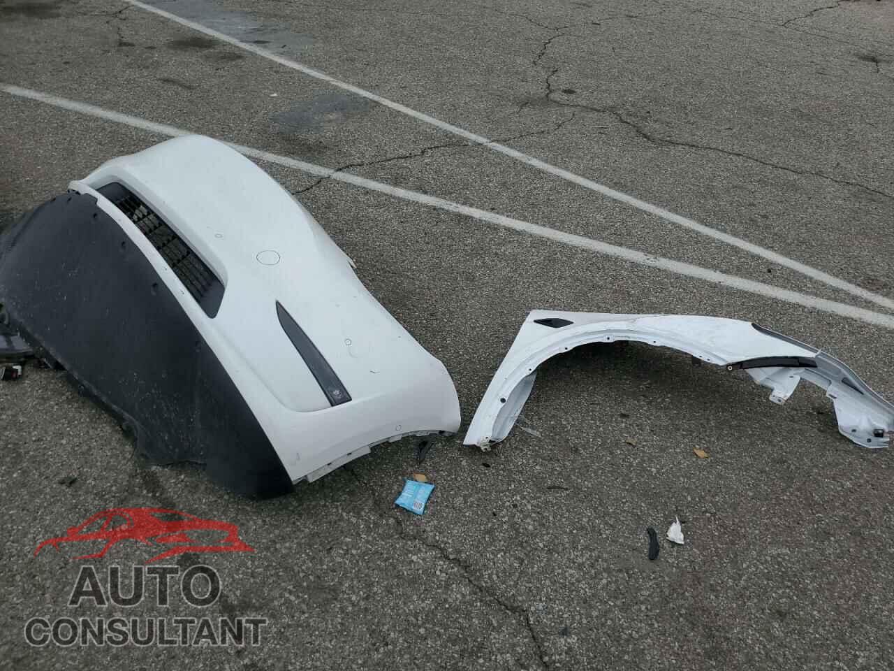 TESLA MODEL Y 2020 - 5YJYGDEEXLF052963