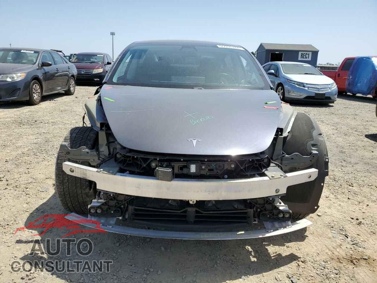 TESLA MODEL 3 2018 - 5YJ3E1EAXJF009541