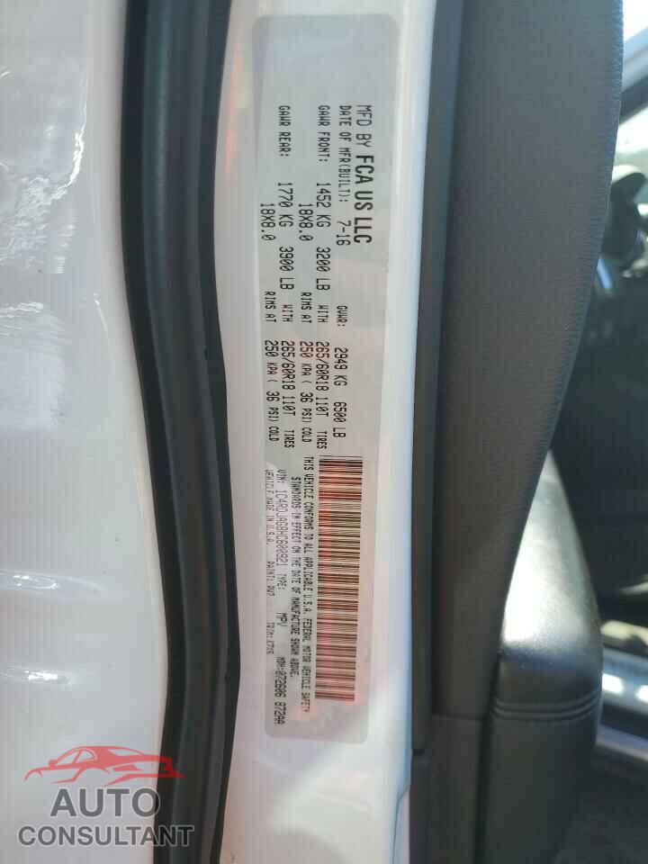 DODGE DURANGO 2017 - 1C4RDJAG8HC600921