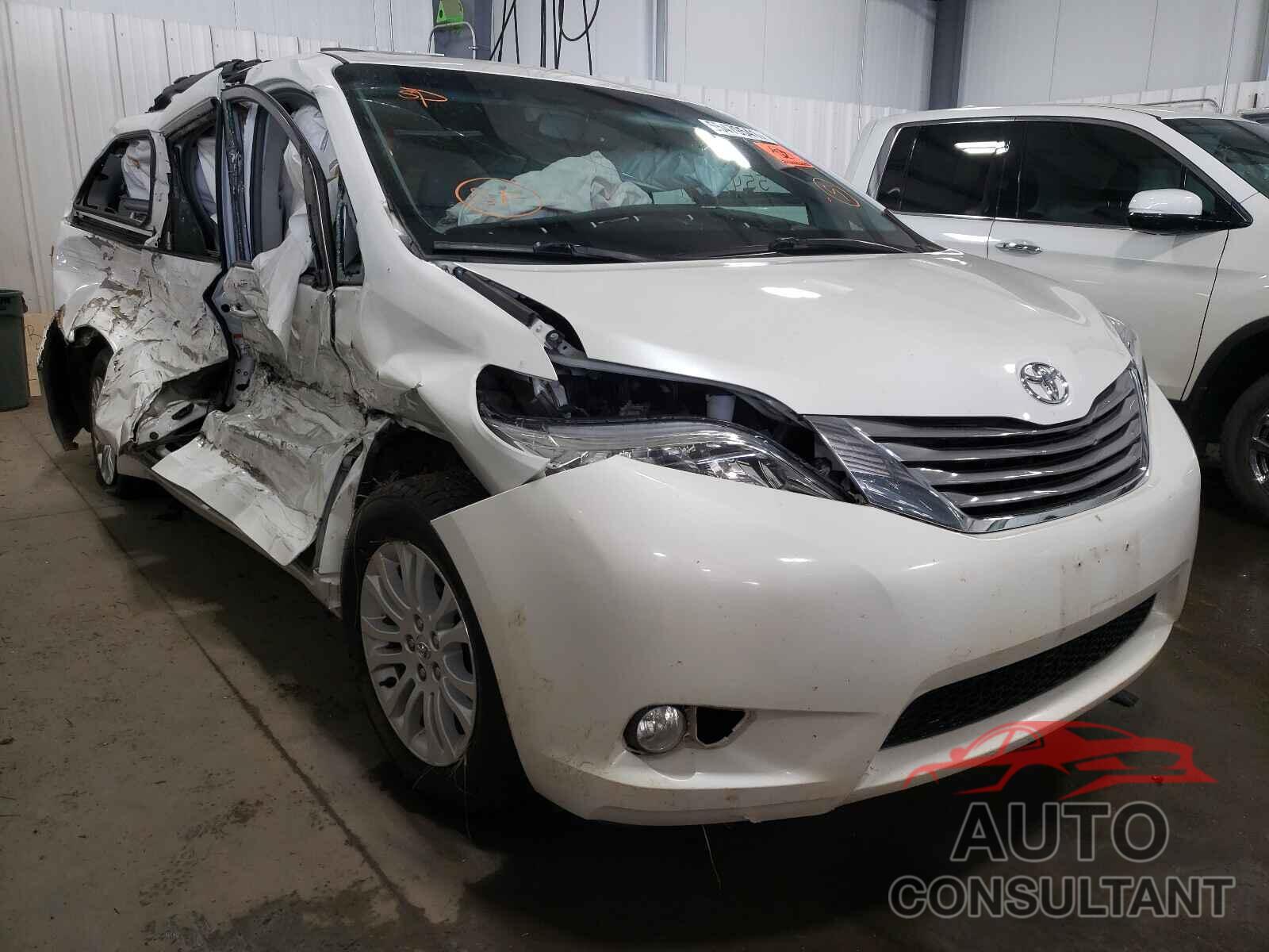 TOYOTA SIENNA 2017 - 5TDYZ3DC7HS865152