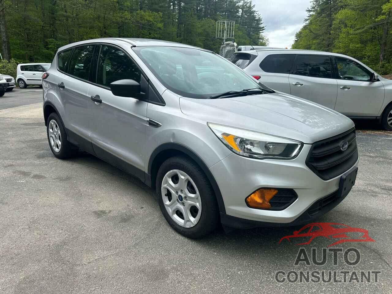 FORD ESCAPE 2017 - 1FMCU0F72HUA73277