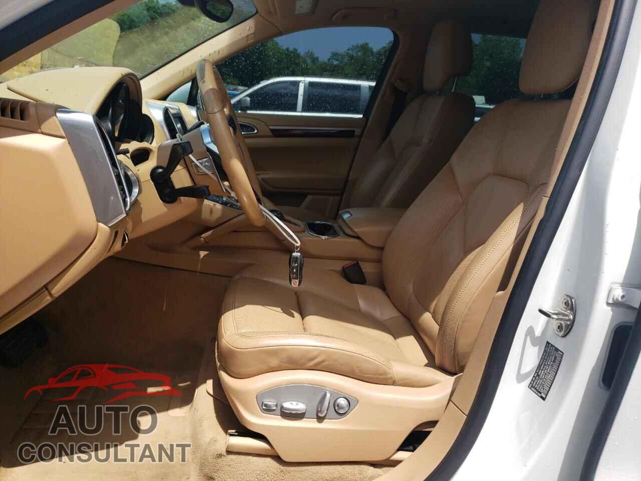 PORSCHE CAYENNE 2016 - WP1AA2A29GLA02110