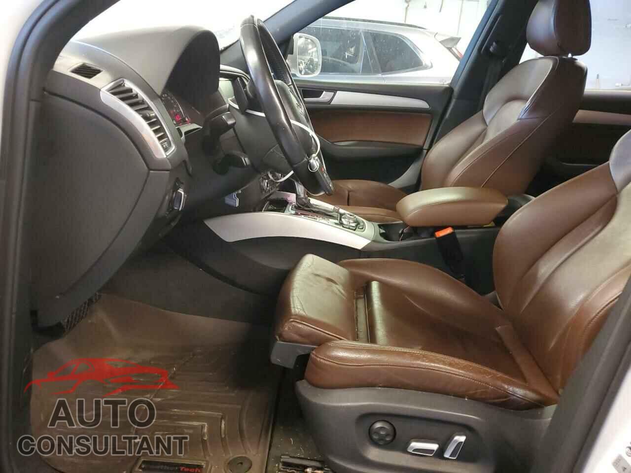 AUDI Q5 2017 - WA1M2AFP6HA045952