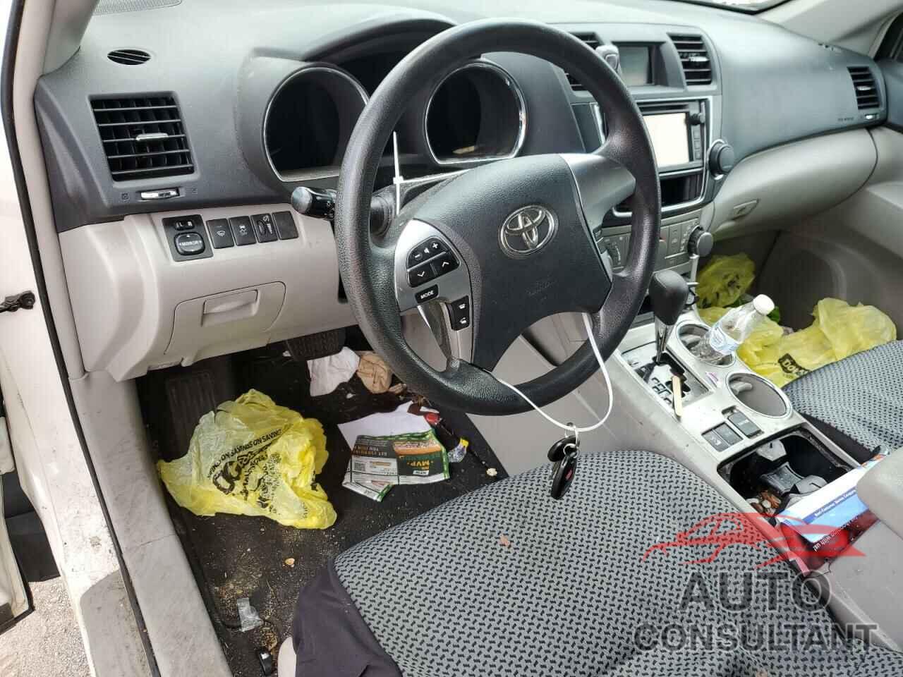 TOYOTA HIGHLANDER 2013 - 5TDBK3EH5DS225228