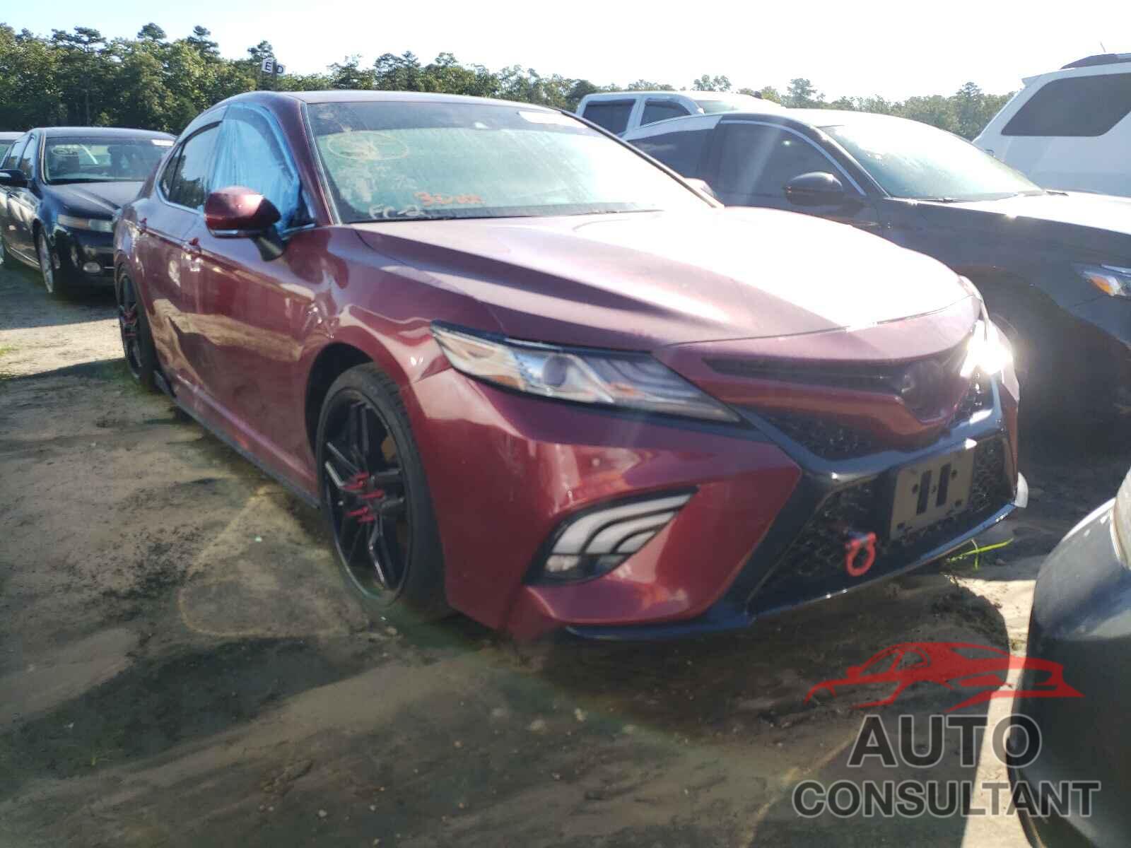 TOYOTA CAMRY 2018 - 4T1B61HK8JU602511