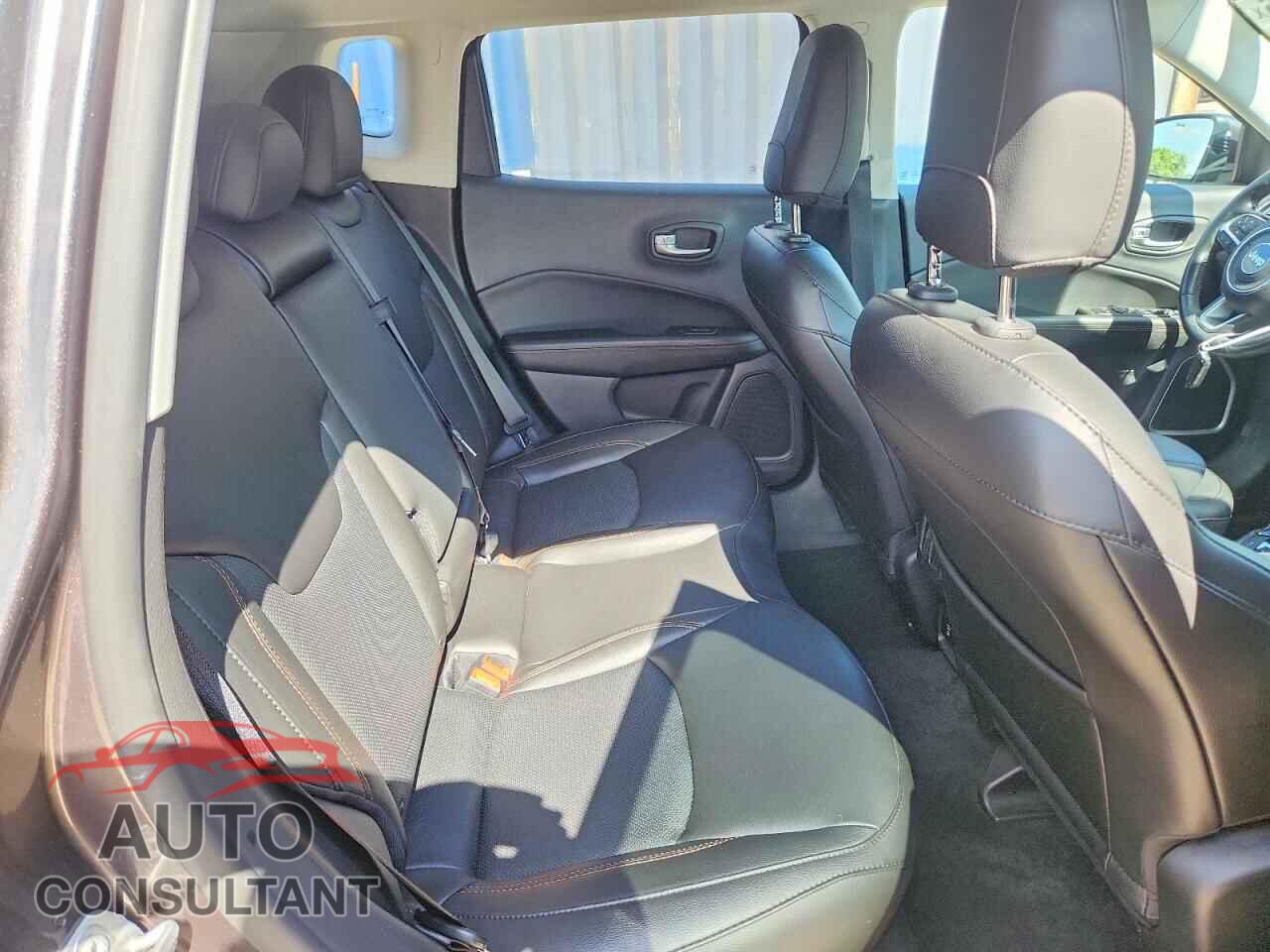 JEEP COMPASS 2020 - 3C4NJDCB9LT244552