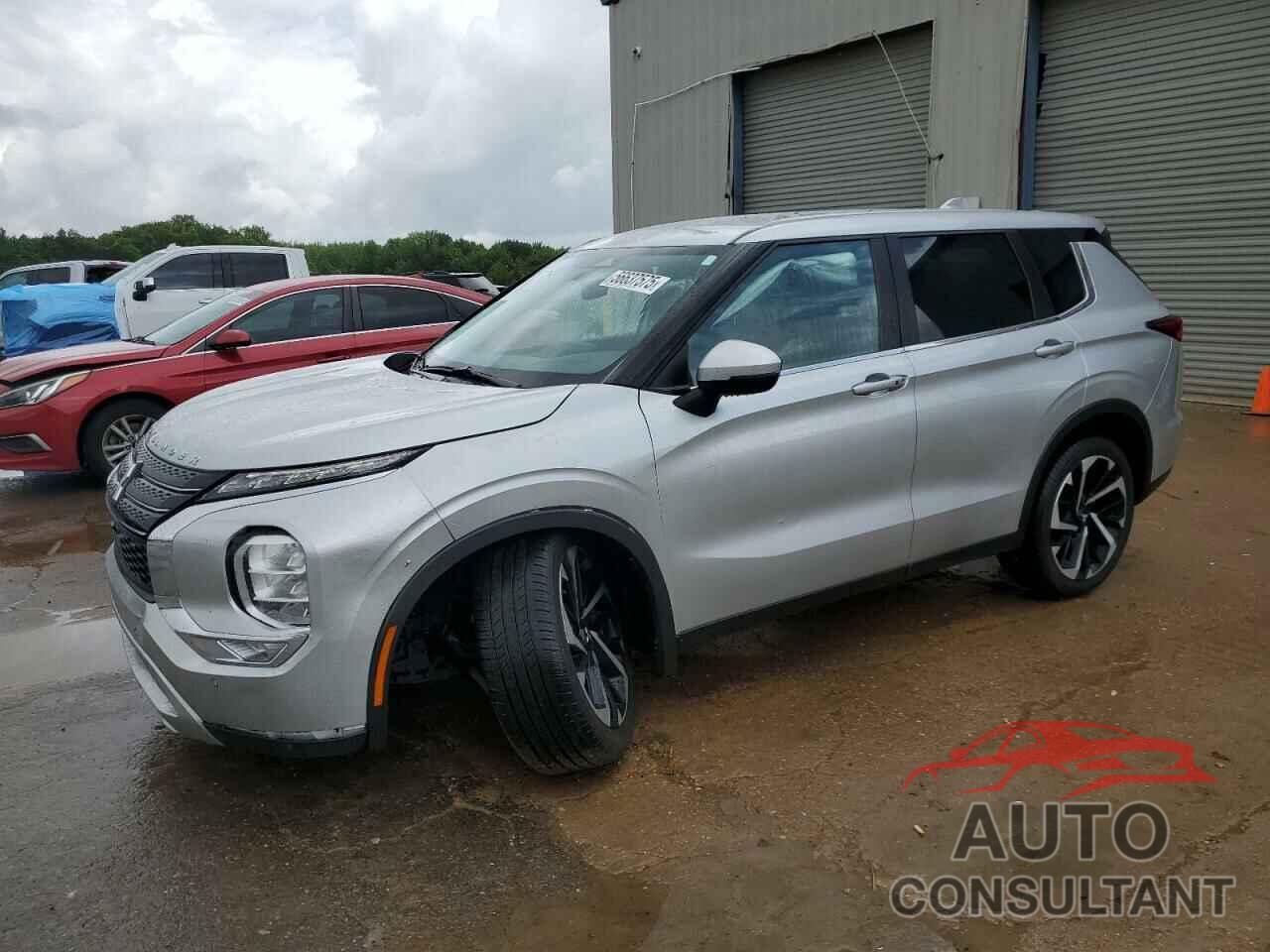 MITSUBISHI OUTLANDER 2023 - JA4J3UA81PZ011323