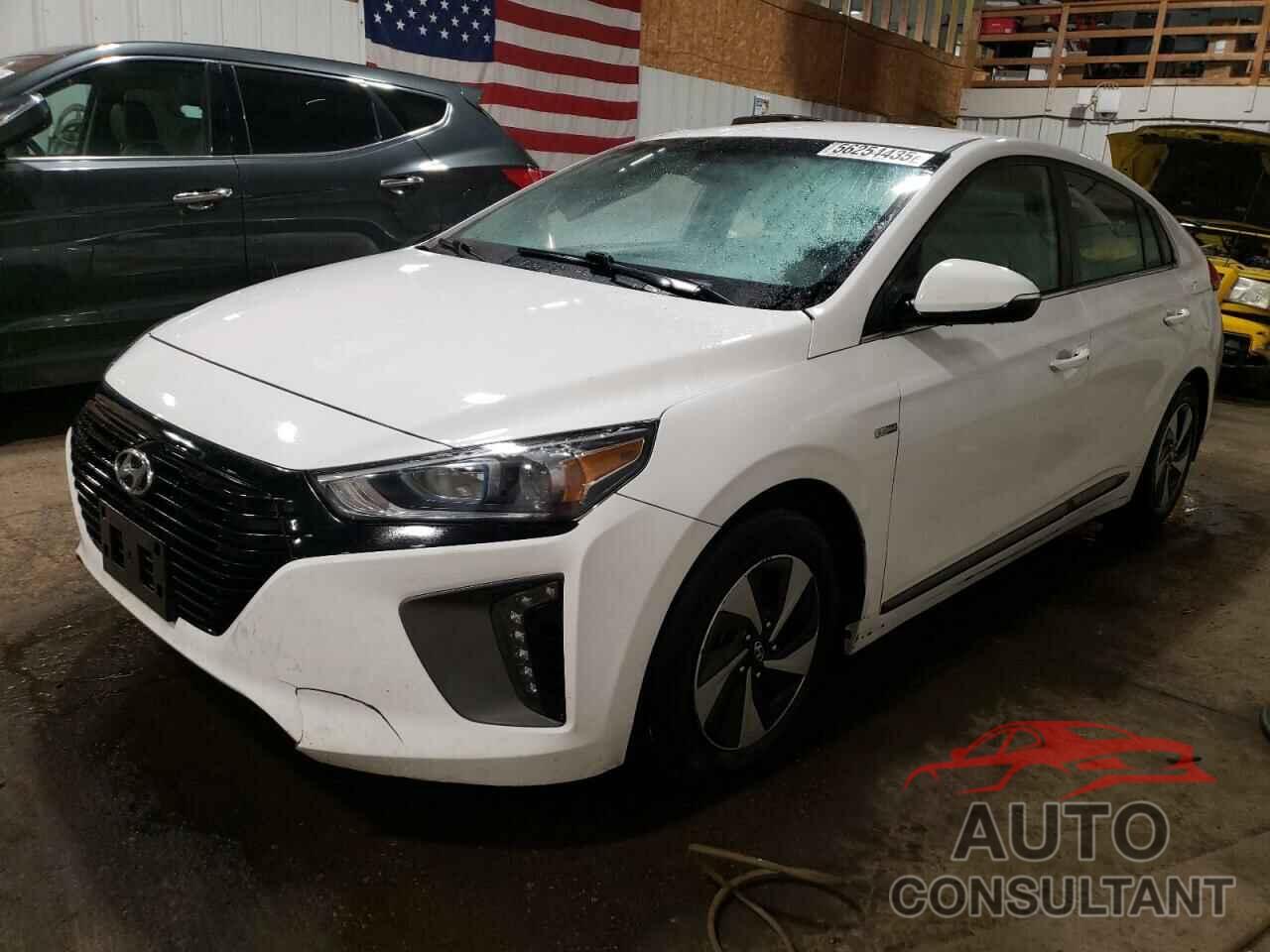 HYUNDAI IONIQ 2017 - KMHC75LC9HU048561
