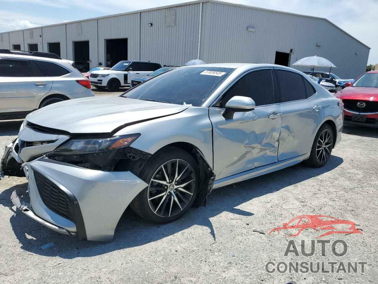 TOYOTA CAMRY 2021 - 4T1G11AK3MU467537
