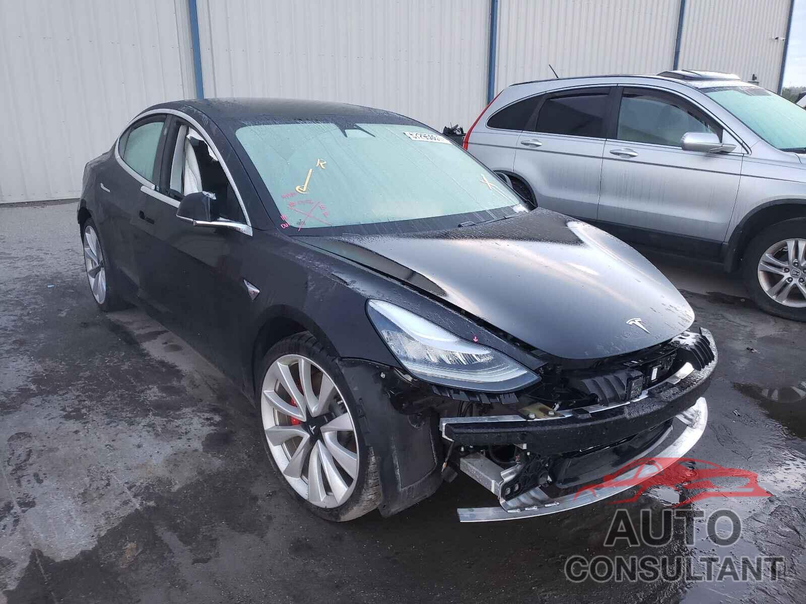 TESLA MODEL 3 2019 - 5YJ3E1EB4KF237271