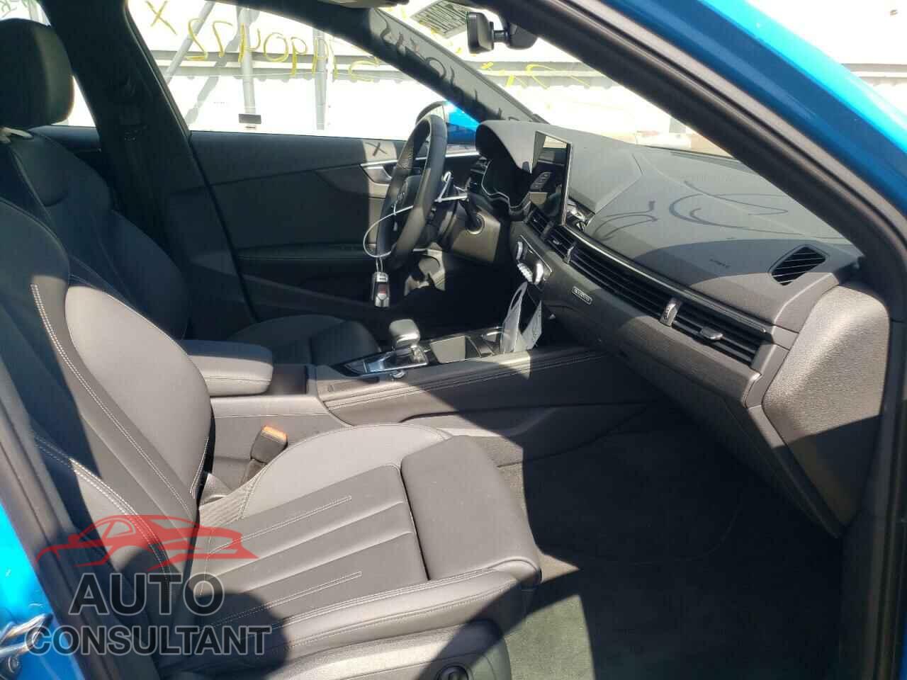AUDI A4 2022 - WAUEAAF43NN009026