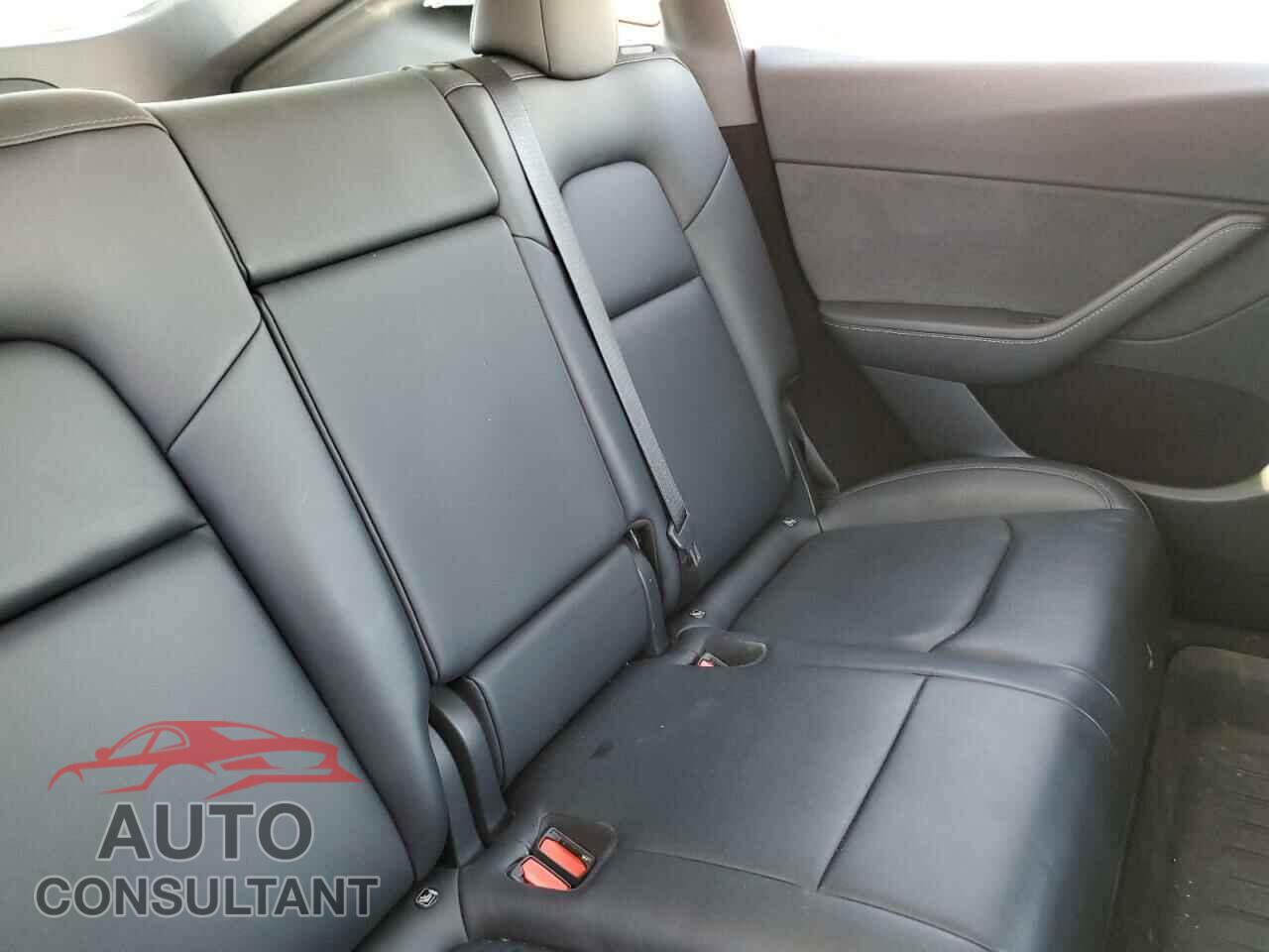 TESLA MODEL Y 2023 - 7SAYGDEE9PF598016