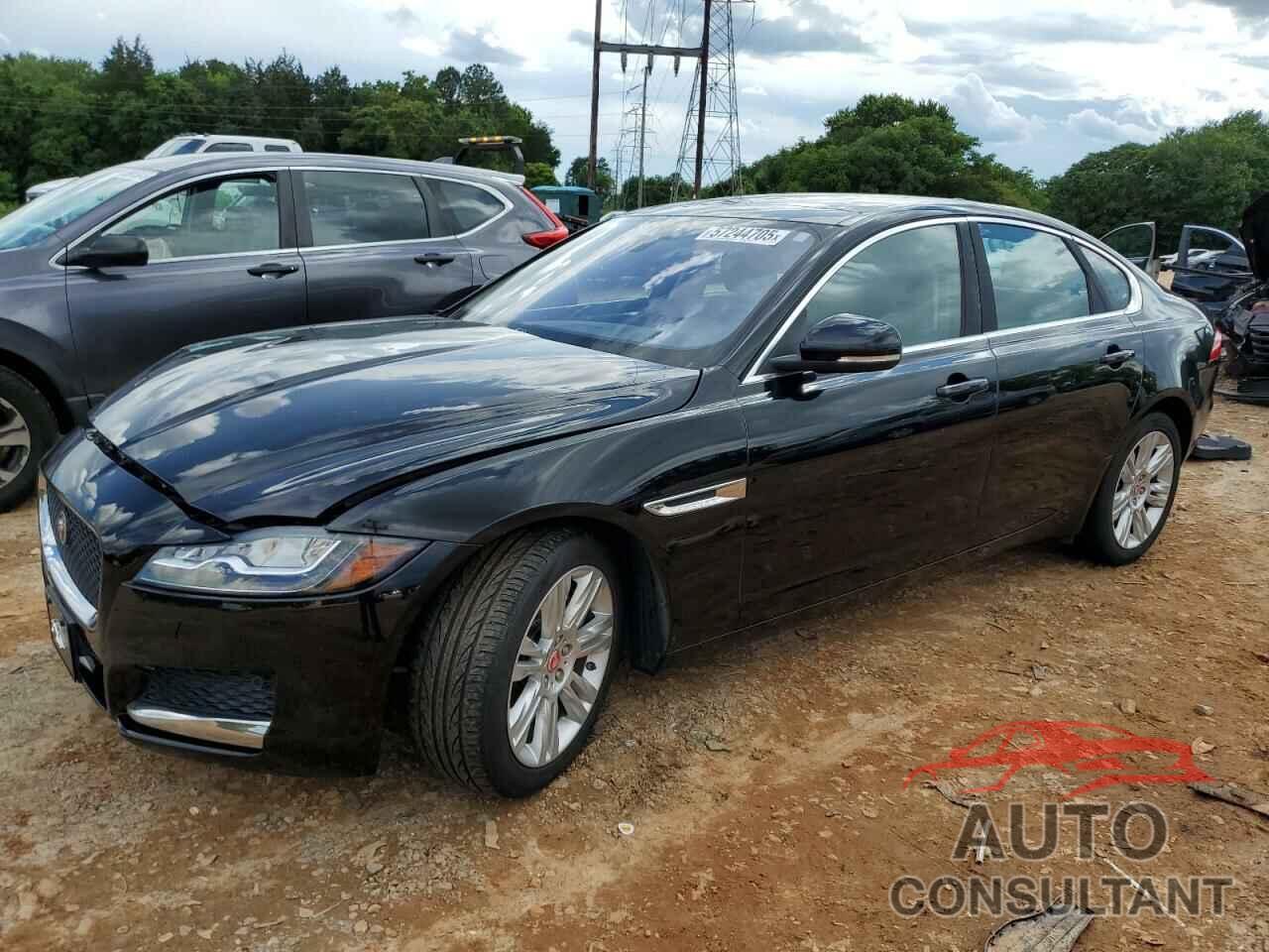 JAGUAR XF 2017 - SAJBD4BV5HCY30563
