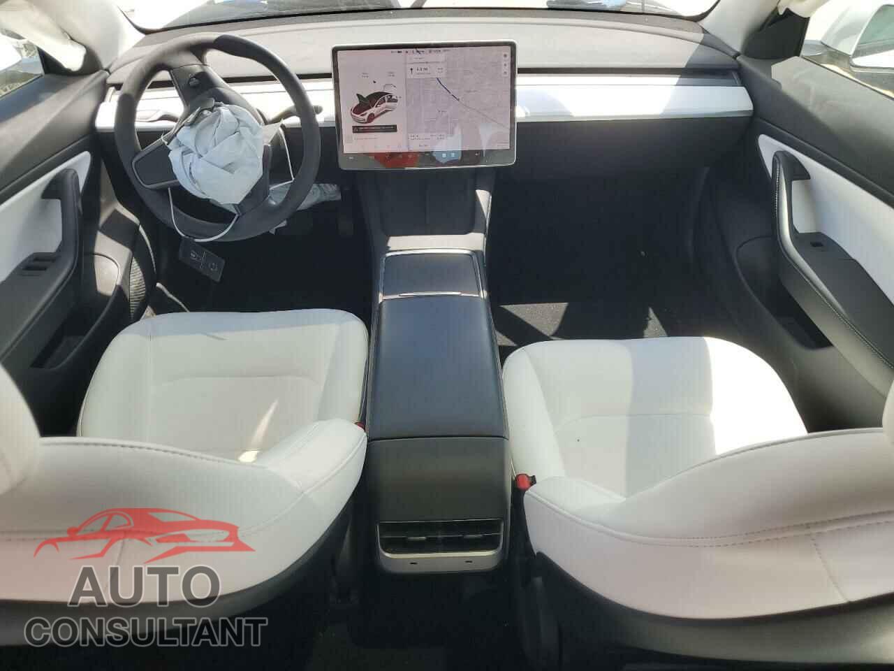 TESLA MODEL 3 2021 - 5YJ3E1EB6MF858594