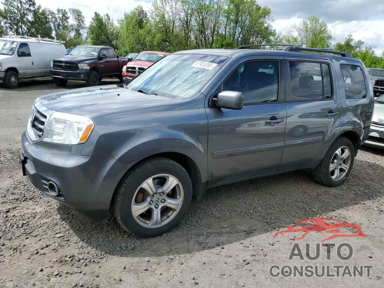 HONDA PILOT 2013 - 5FNYF4H77DB035961