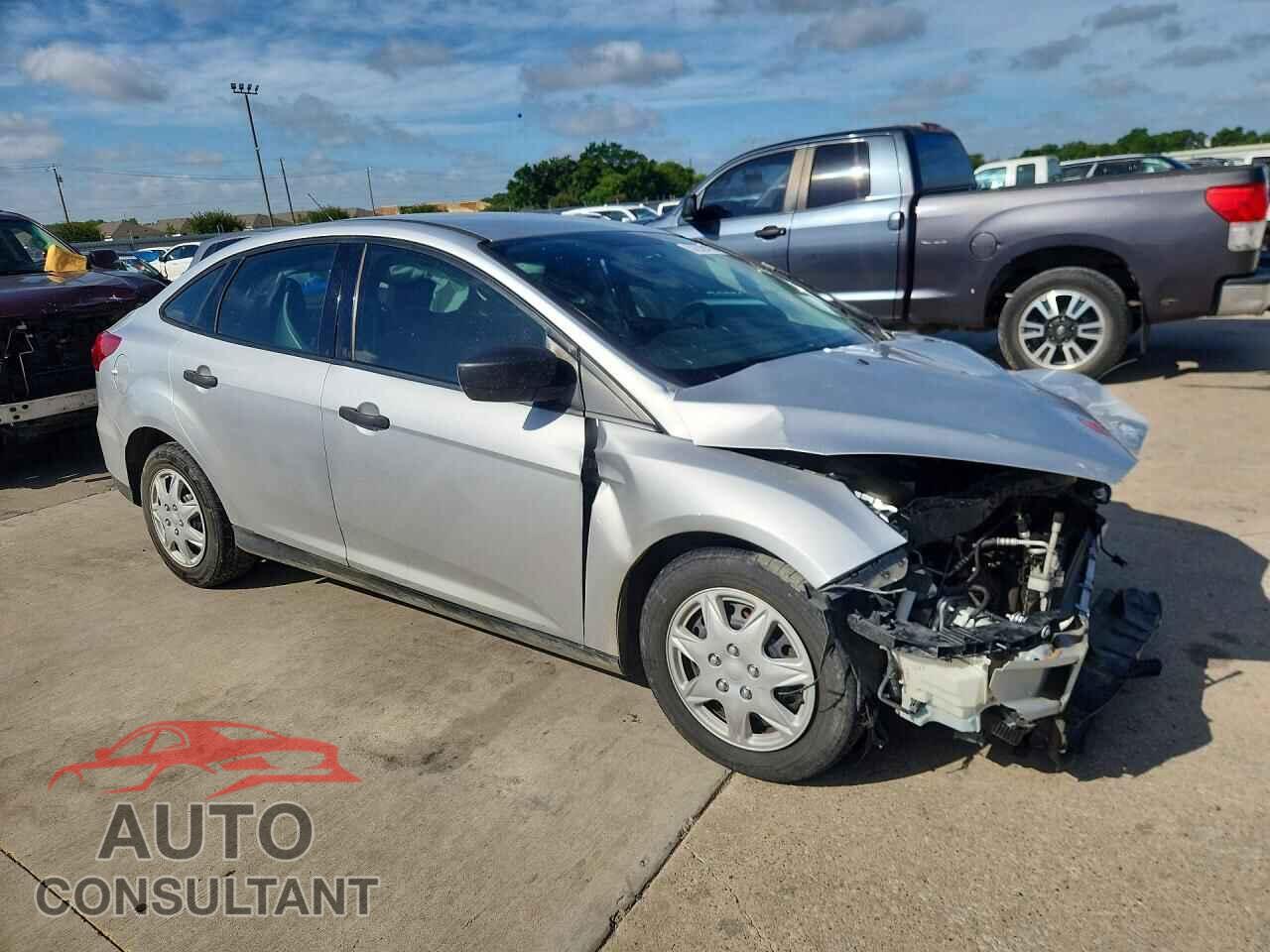 FORD FOCUS 2017 - 1FADP3E23HL204526