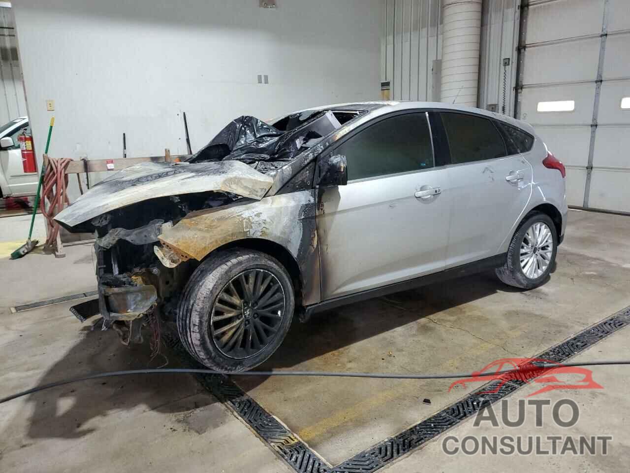FORD FOCUS 2017 - 1FADP3N20HL274033
