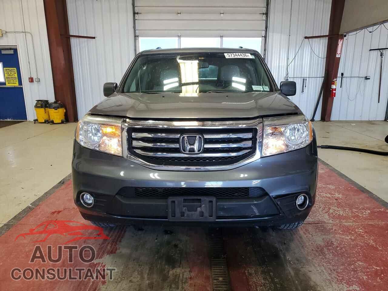 HONDA PILOT 2013 - 5FNYF4H41DB046525