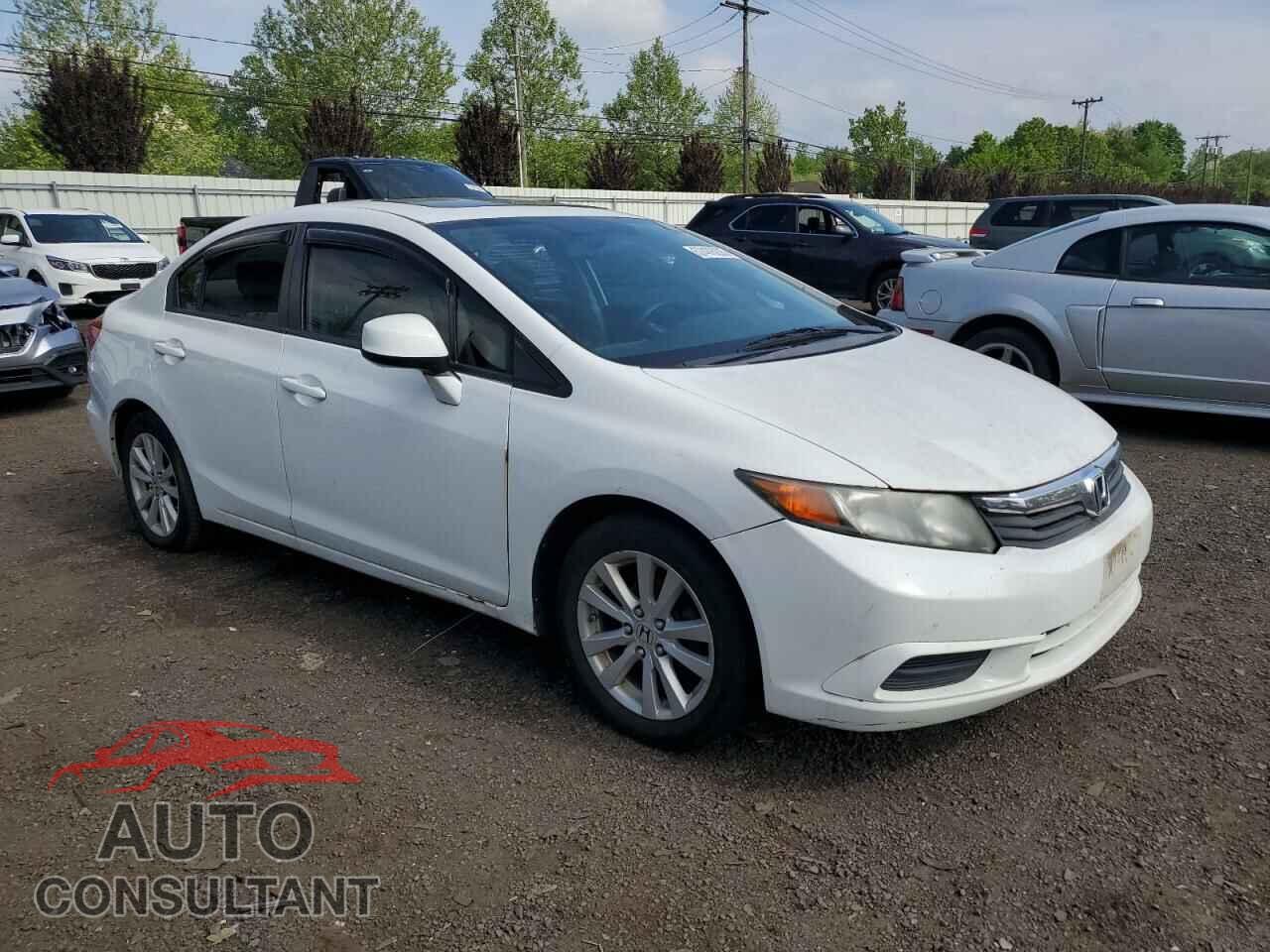HONDA CIVIC 2012 - 2HGFB2F80CH582843