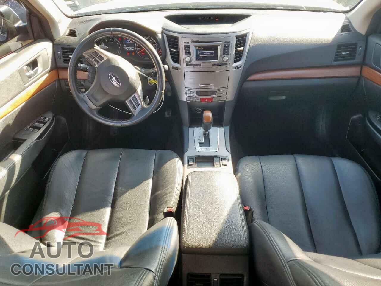 SUBARU OUTBACK 2014 - 4S4BRCLC7E3311111