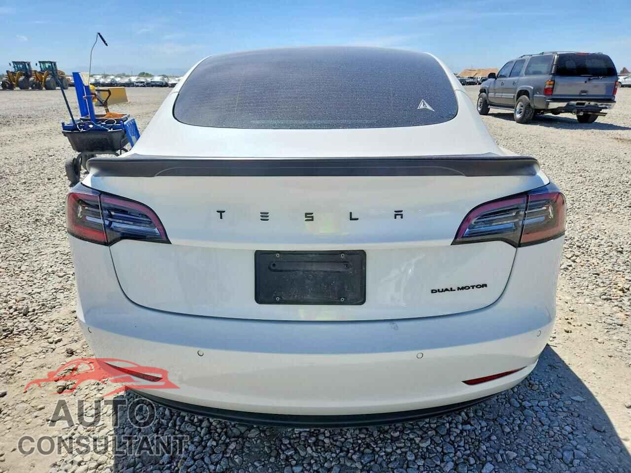 TESLA MODEL 3 2021 - 5YJ3E1EB5MF997616