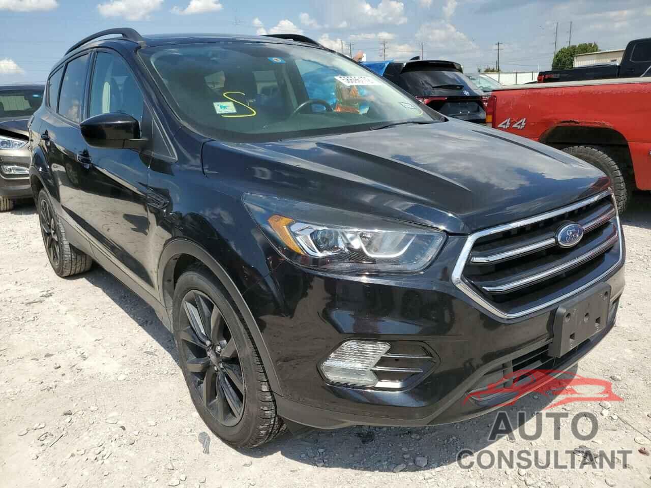 FORD ESCAPE 2017 - 1FMCU0GD6HUA03804