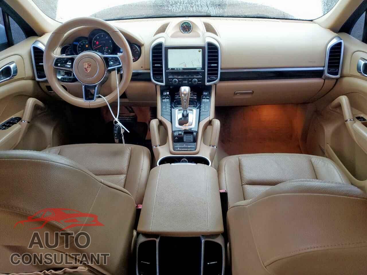 PORSCHE CAYENNE 2016 - WP1AA2A28GLA02311