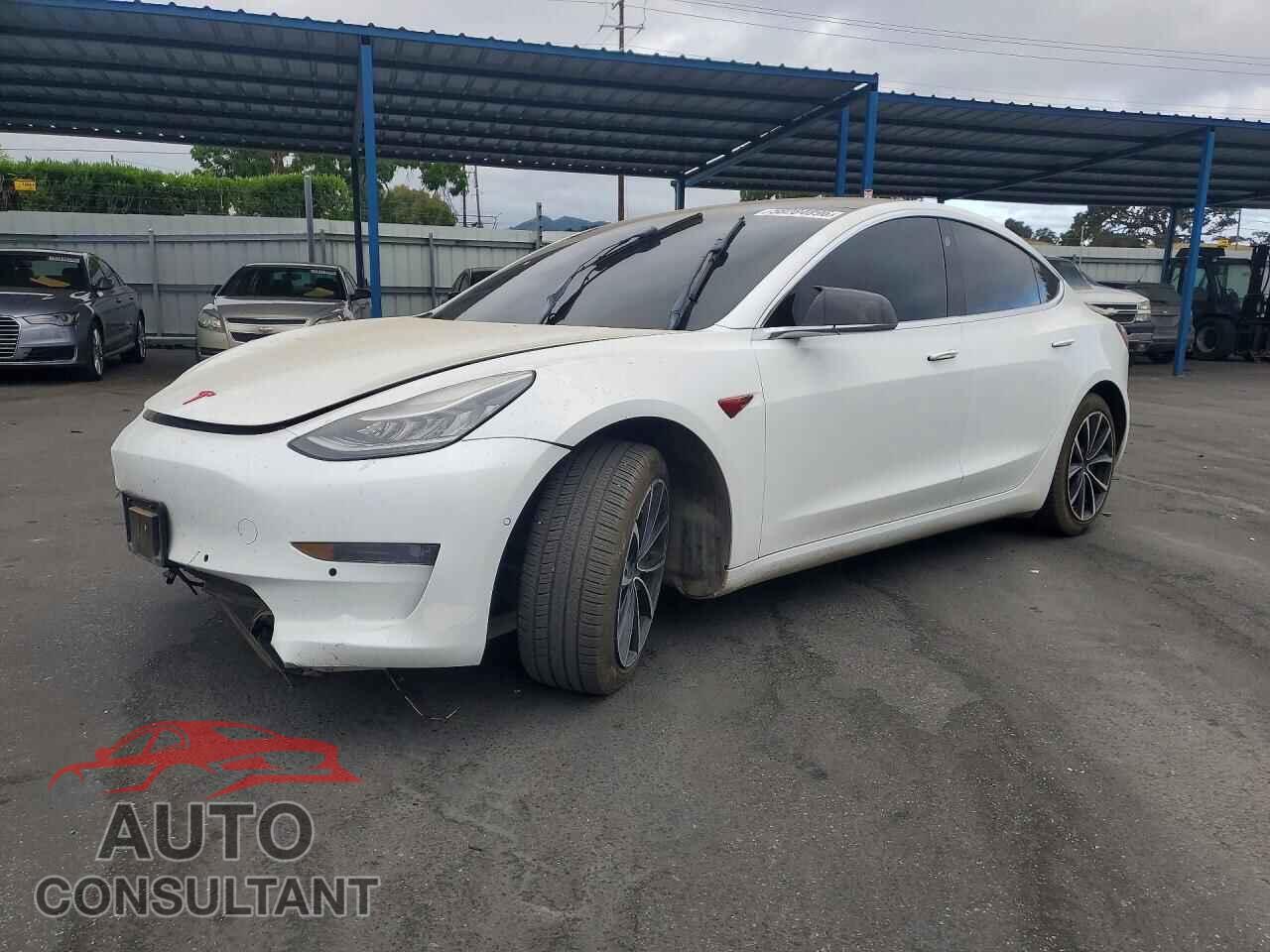 TESLA MODEL 3 2018 - 5YJ3E1EB0JF106594