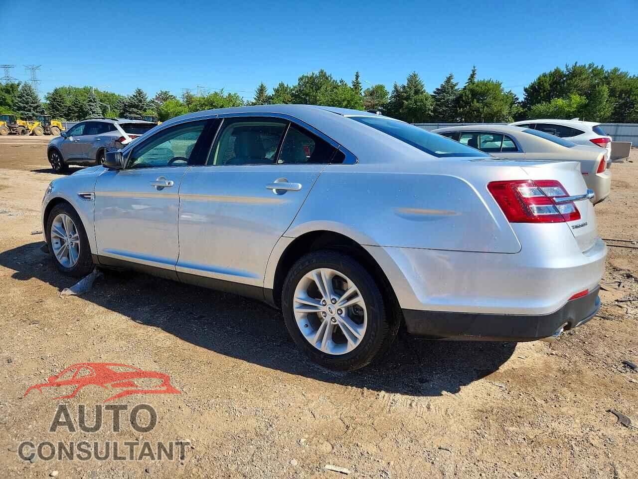 FORD TAURUS 2017 - 1FAHP2D88HG136010