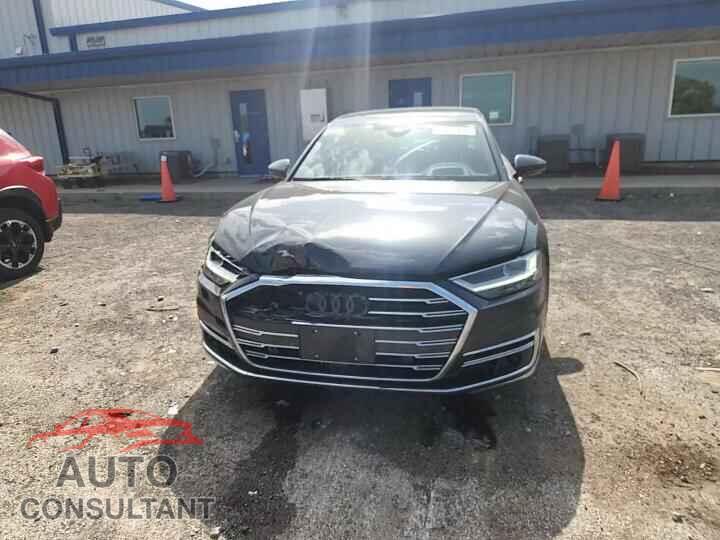 AUDI A8 2019 - WAU8DAF8XKN019037