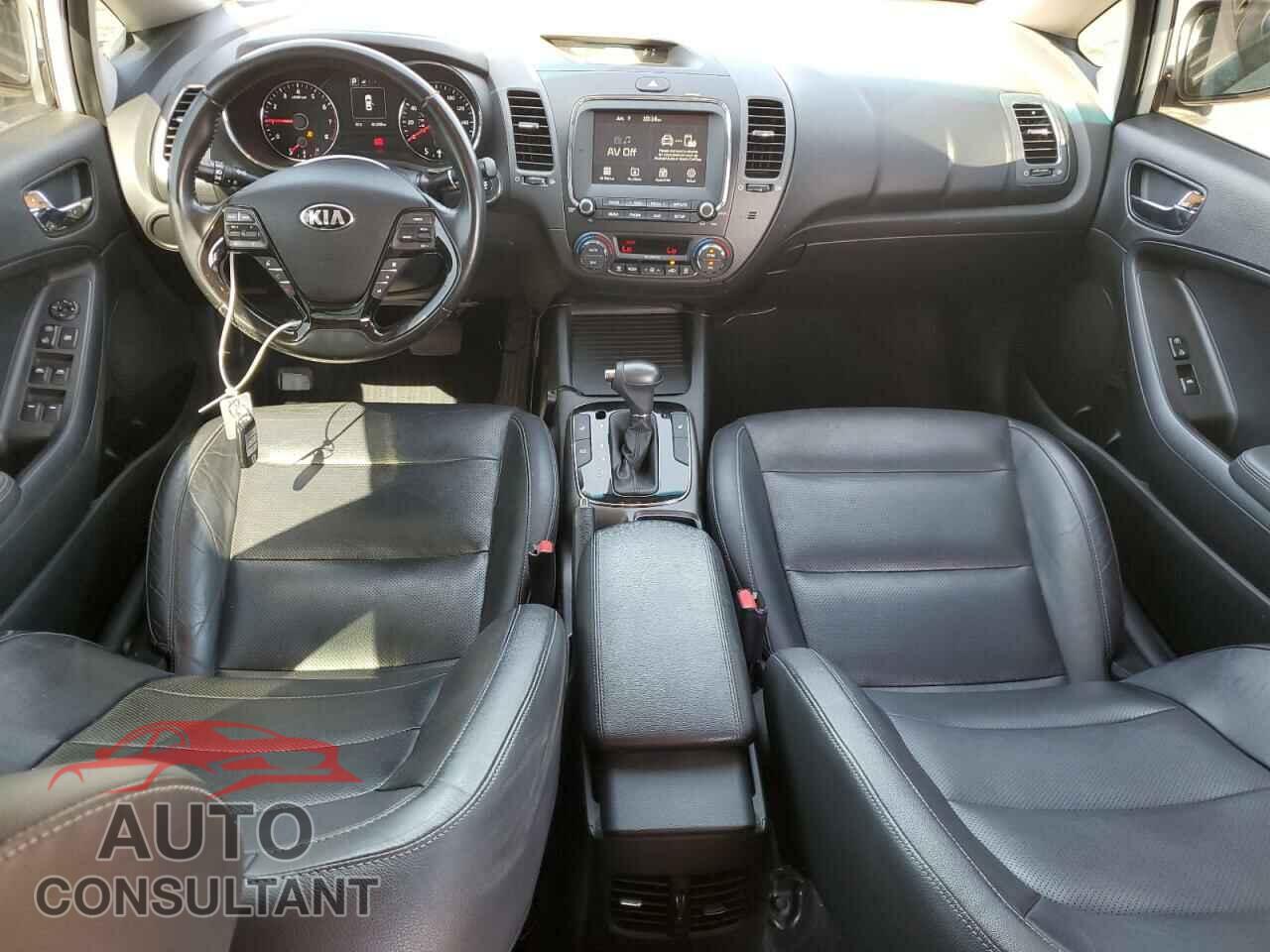 KIA FORTE 2018 - 3KPFL4A83JE182282