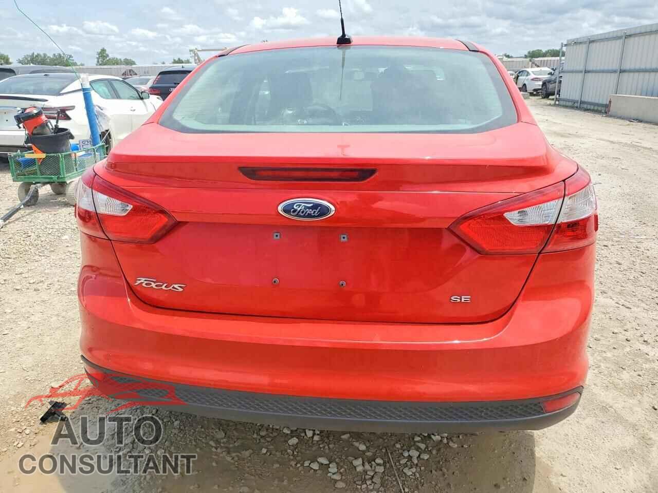 FORD FOCUS 2012 - 1FAHP3F28CL278775