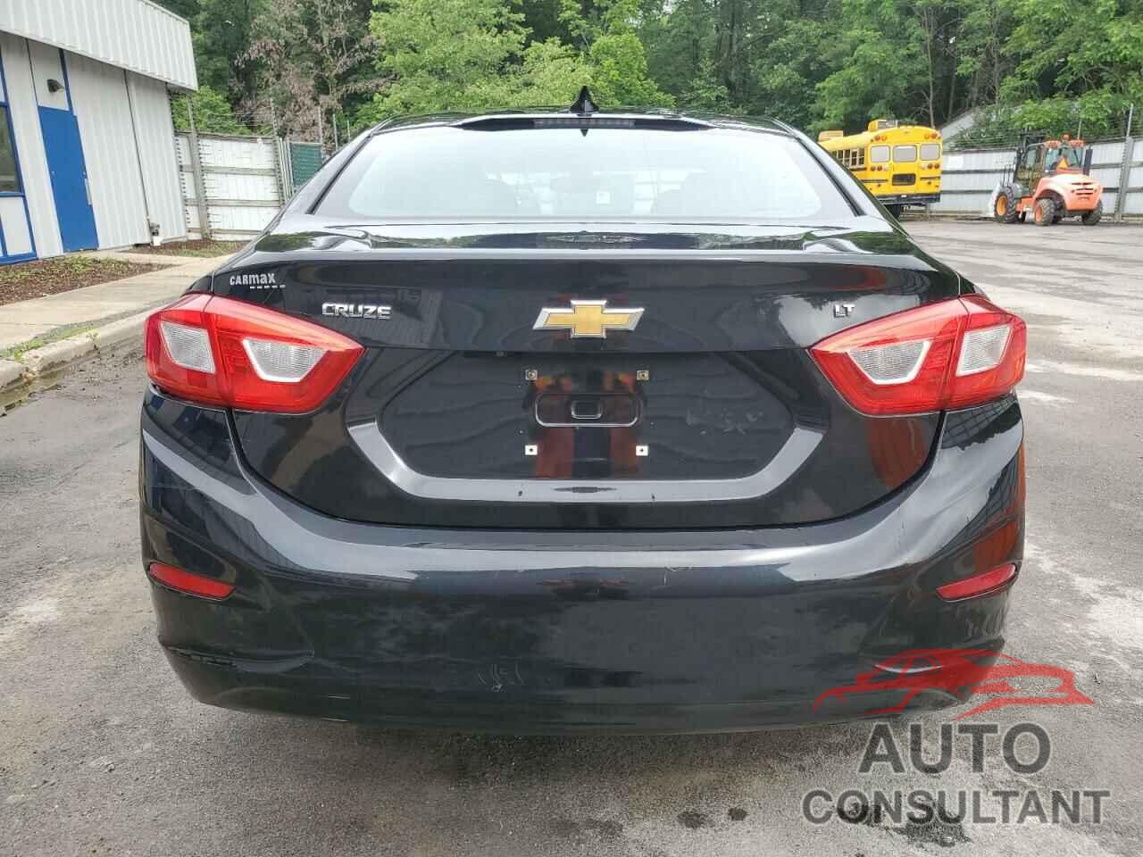 CHEVROLET CRUZE 2017 - 1G1BE5SM9H7233930