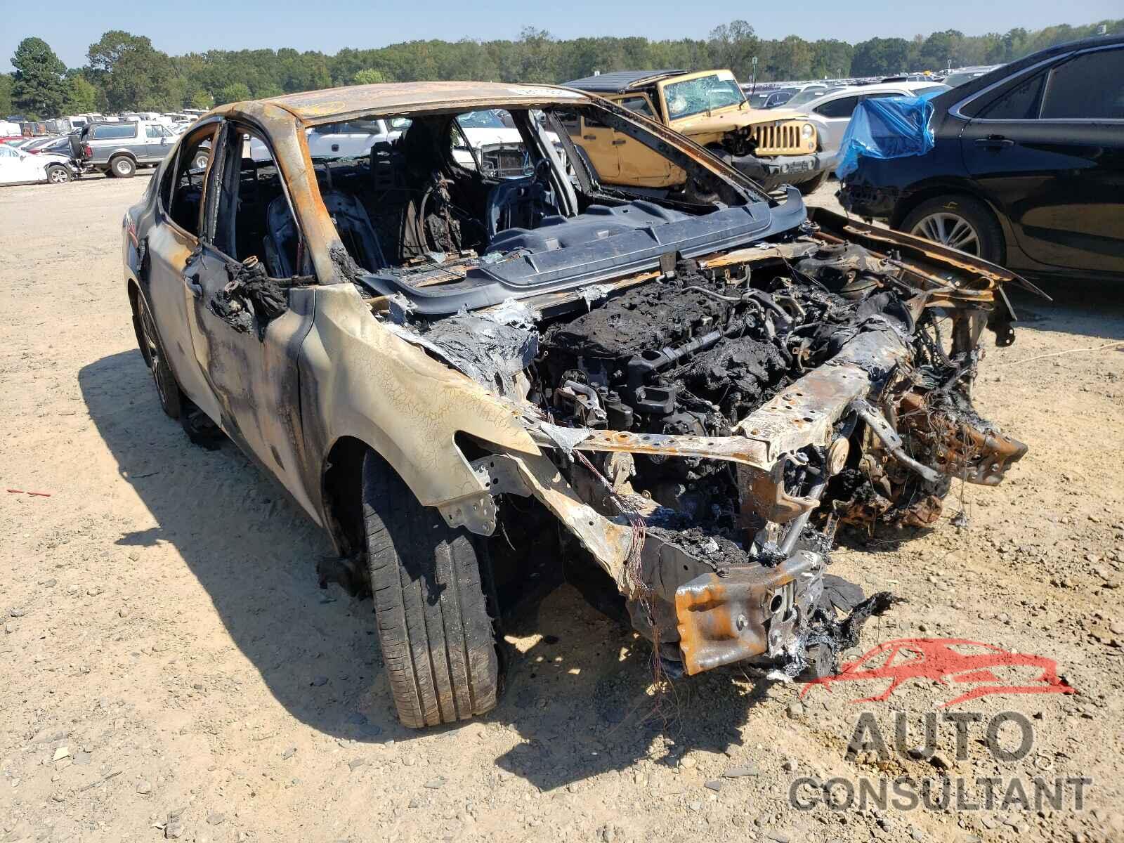 TOYOTA CAMRY 2019 - 4T1B11HK6KU713638