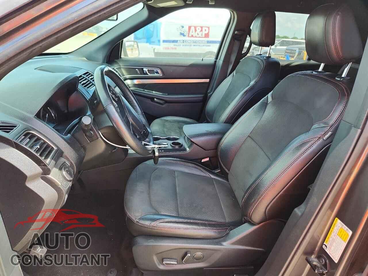 FORD EXPLORER 2018 - 1FM5K7DH3JGB75212