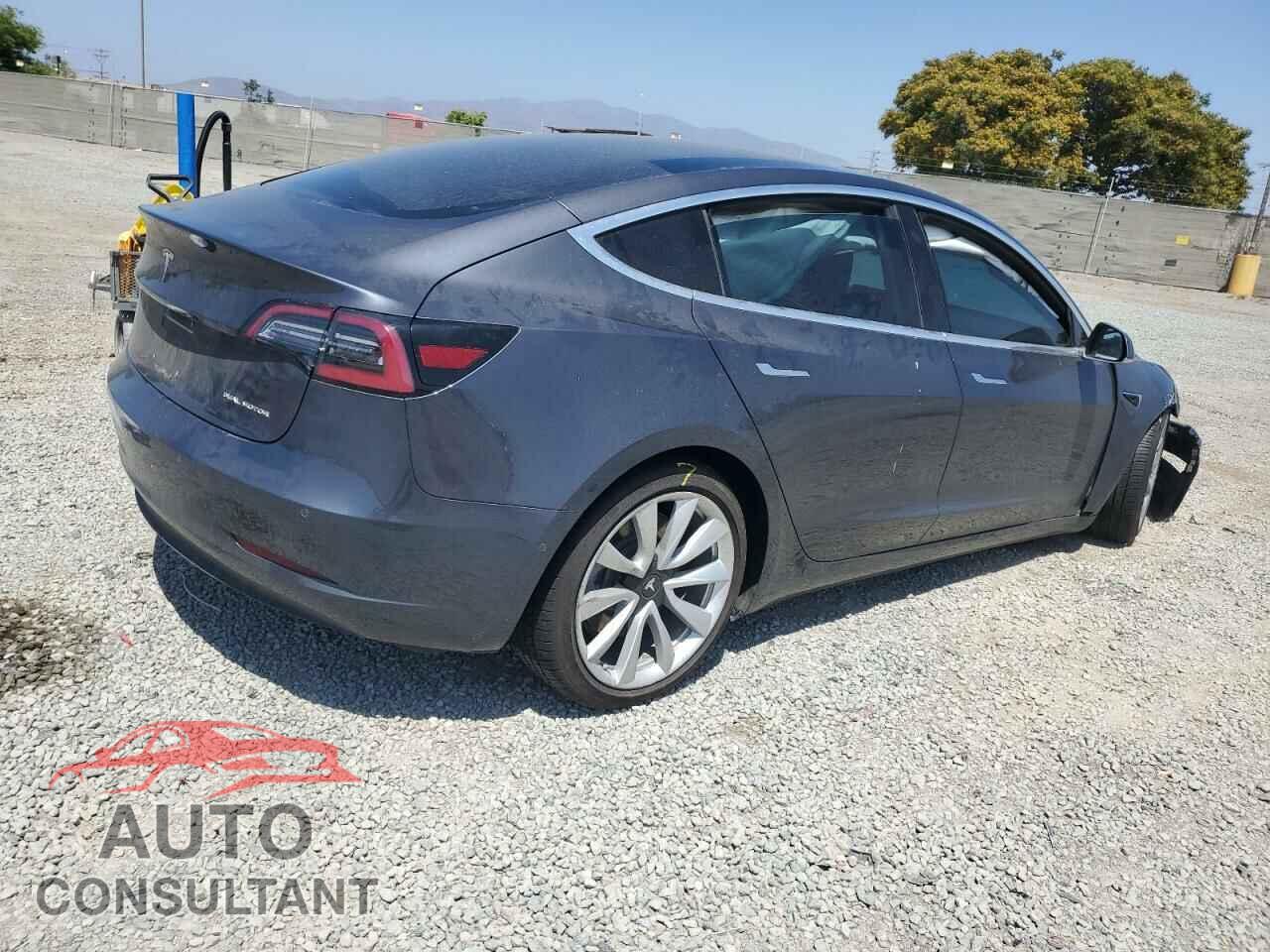 TESLA MODEL 3 2018 - 5YJ3E1EB4JF121101