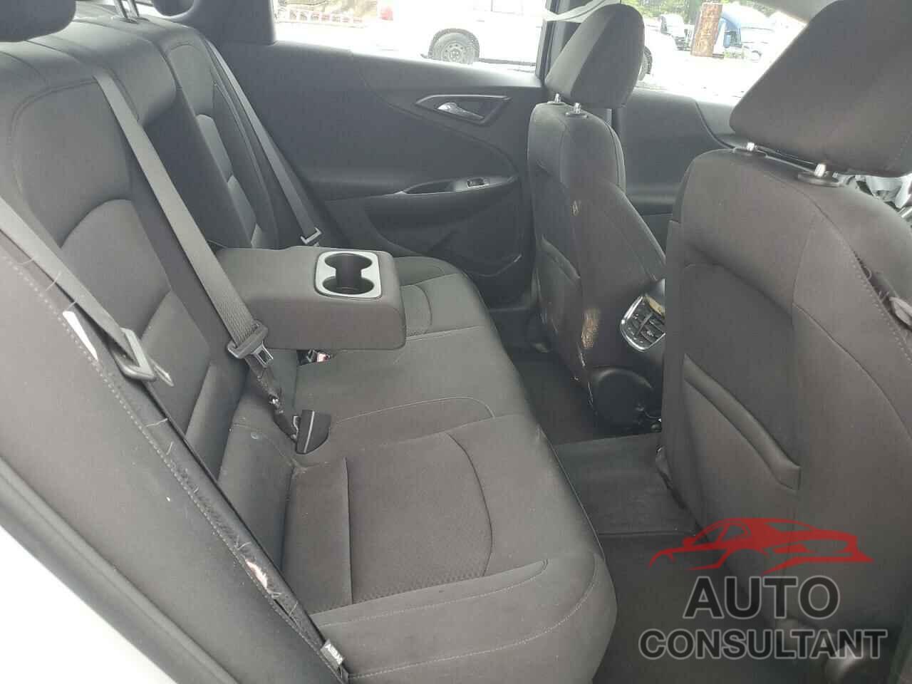 CHEVROLET MALIBU 2021 - 1G1ZD5ST3MF009609