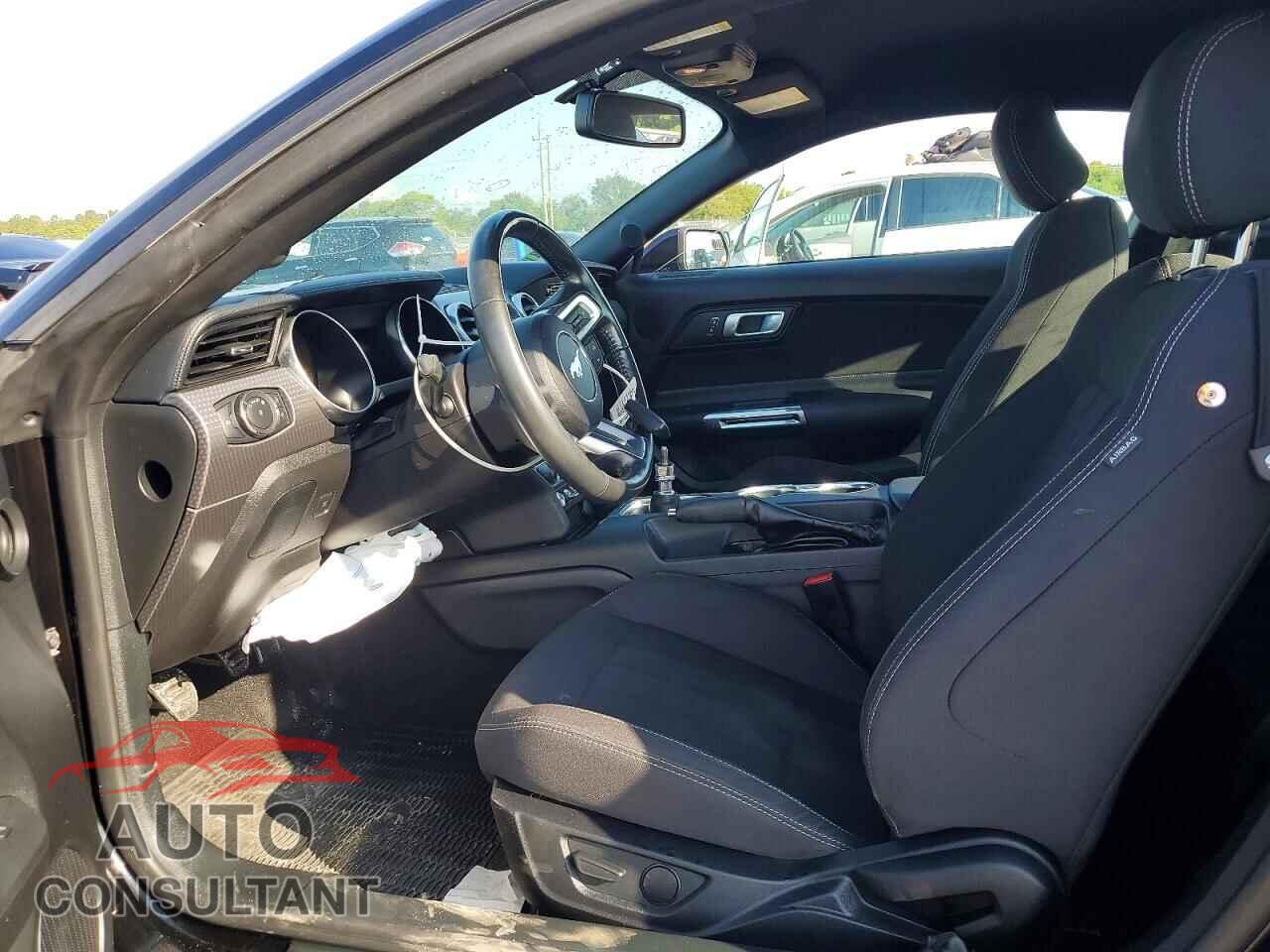 FORD MUSTANG 2020 - 1FA6P8CF0L5169338