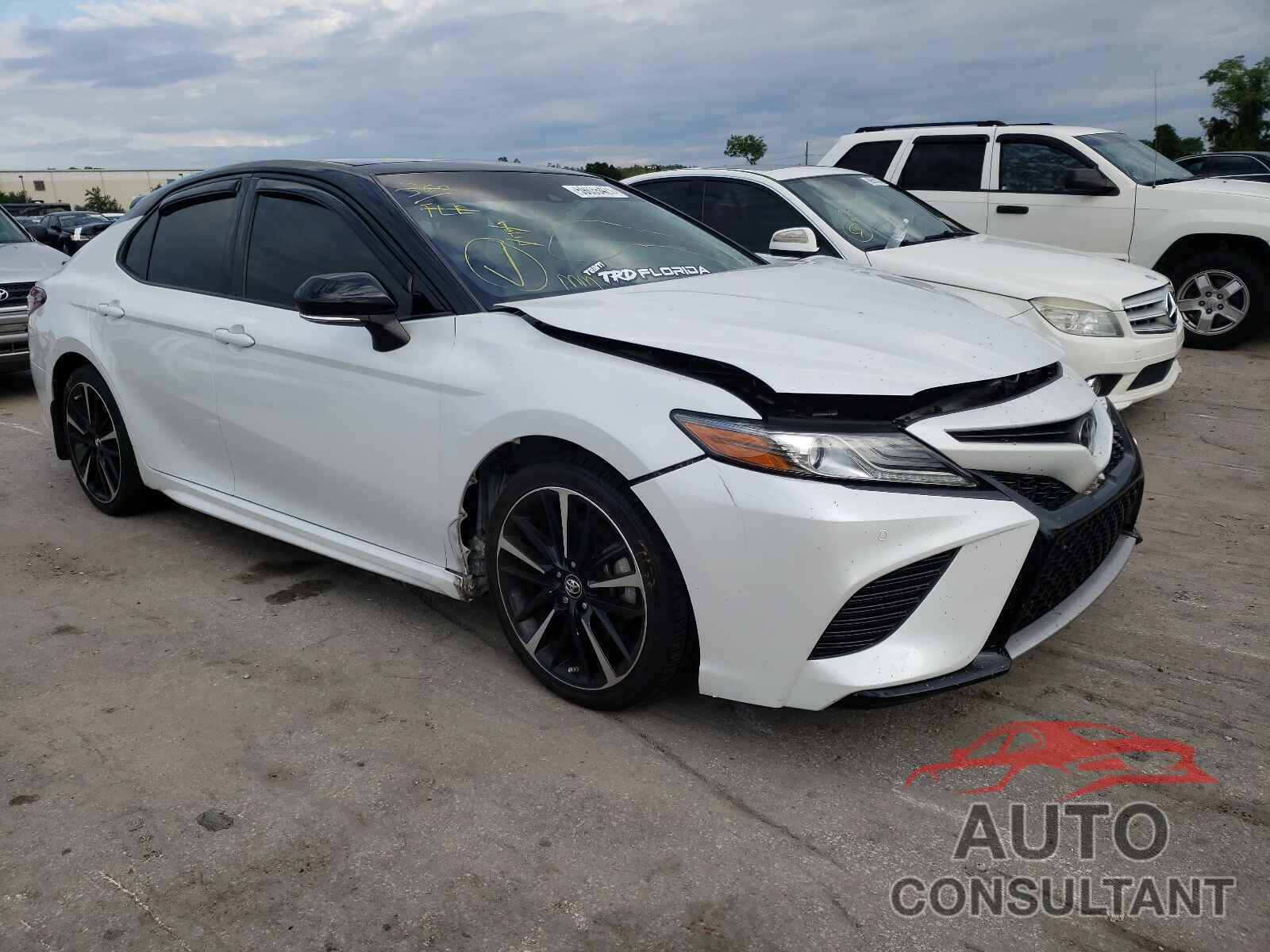 TOYOTA CAMRY 2018 - 4T1BZ1HK3JU002874