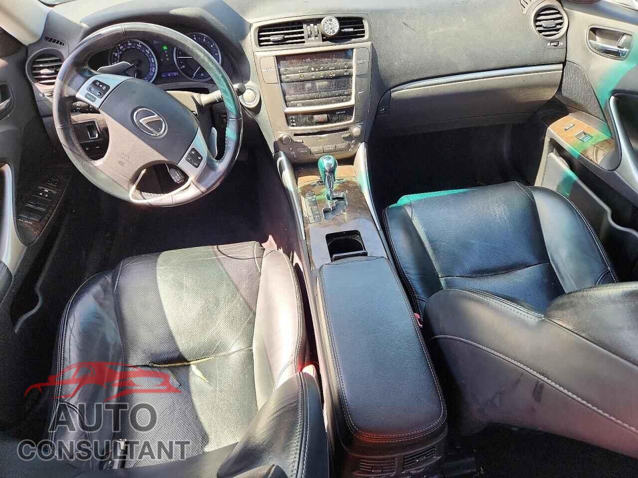 LEXUS IS 2011 - JTHBF5C29B5132518